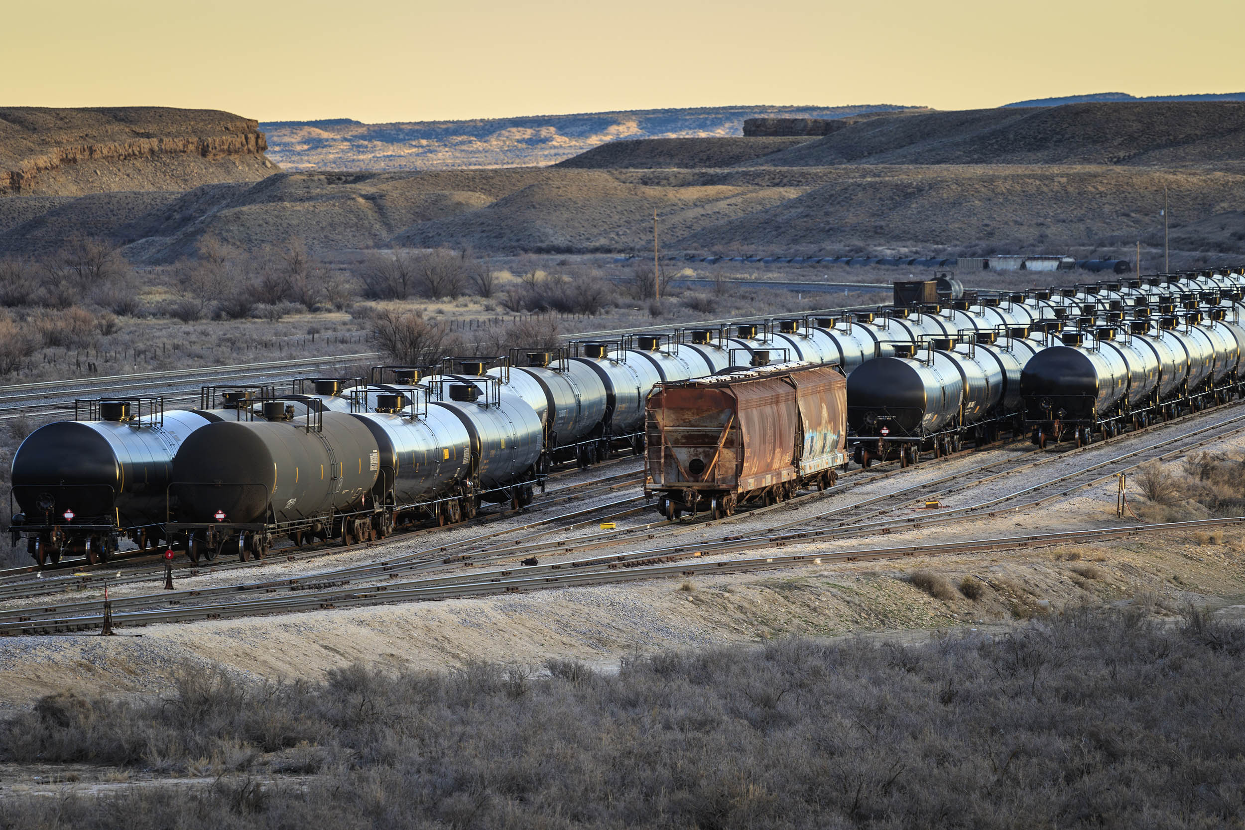 rail, tanks