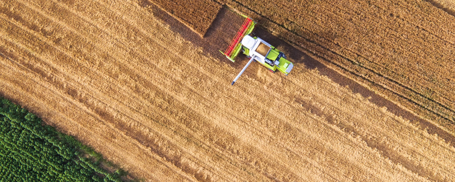 Farm tractor